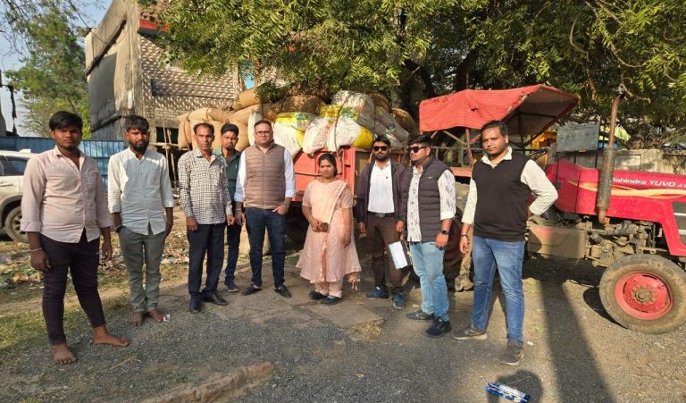 अवैध धान परिवहन पर बड़ी कार्रवाई, 224 बोरी और दो ट्रैक्टर जब्त...