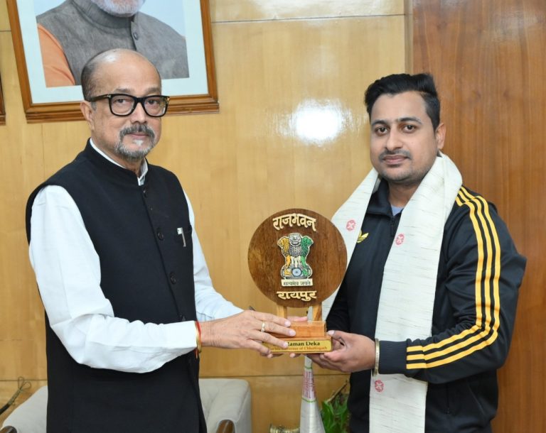 राज्यपाल श्री डेका से पैरा एशिया कप के गोल्ड मेडल विजेता ने की सौजन्य भेंट...