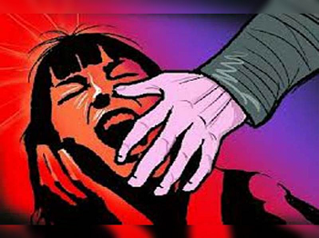 ससुरालवालों ने किया दरिंदगी की हदें पार : देवर की गंदी नजर, थूक कर देते खाना, पति करता था टॉर्चर...