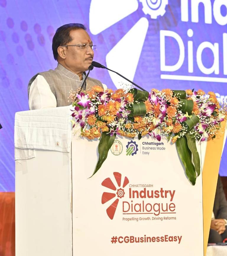 परिवहन विभाग ने 17 बसों पर की कार्रवाई, 15,300 रुपये शमन शुल्क वसूला....
