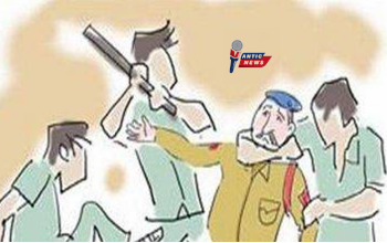 CG: पुलिस कांस्टेबल पर दिनदहाड़े हमला: बाइक सवार 3 युवकों ने सरेराह बेरहमी से पीटा, फिर...