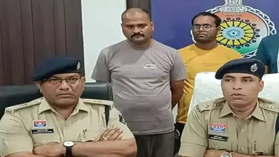गांजा तस्करी में फंसा आरक्षक, खाकी वर्दी से धोना पड़ा हाथ, ऐसे हुआ खुलासा...